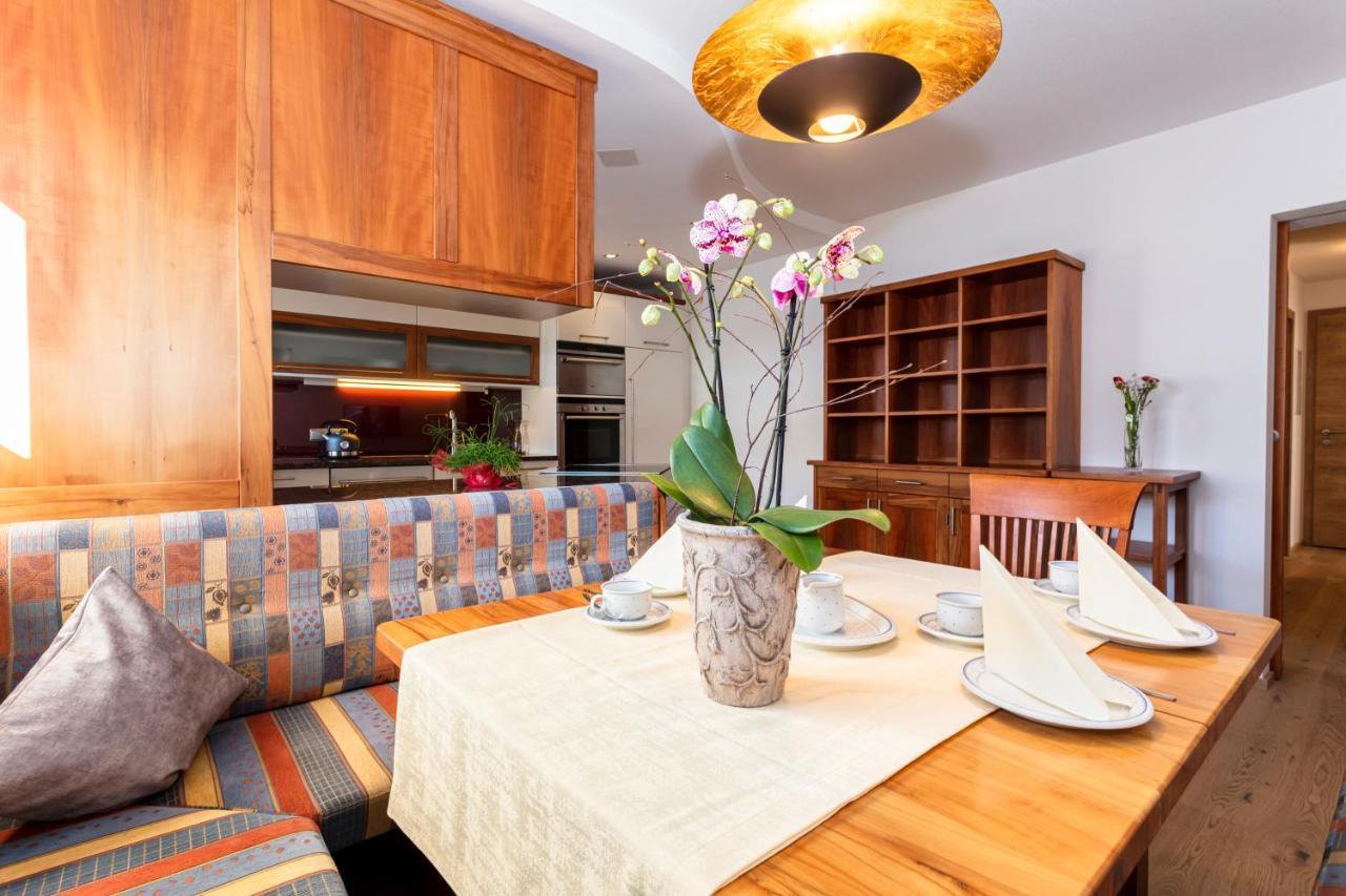 Stoamat Appartements Lofer Szoba fotó