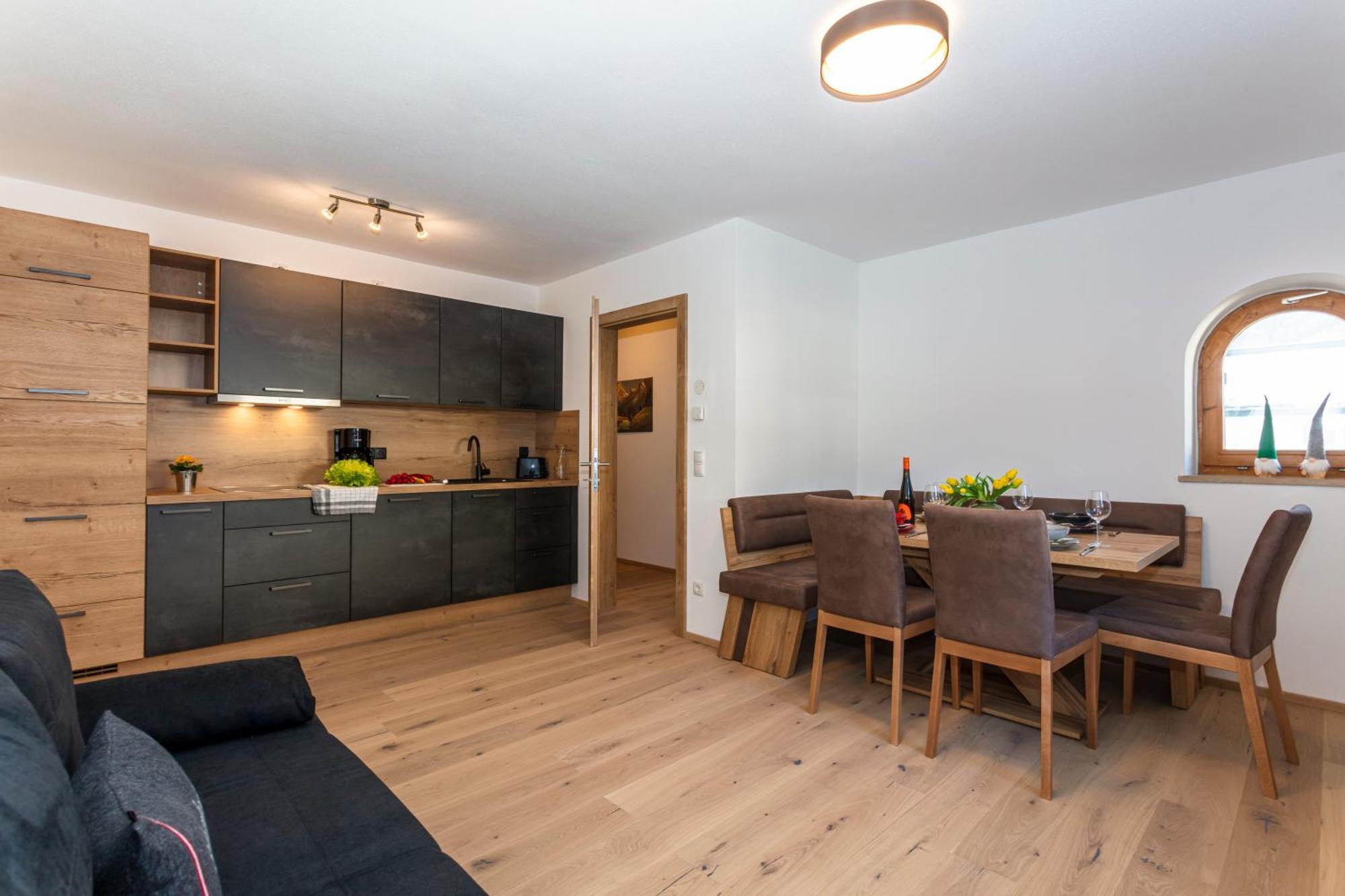 Stoamat Appartements Lofer Szoba fotó